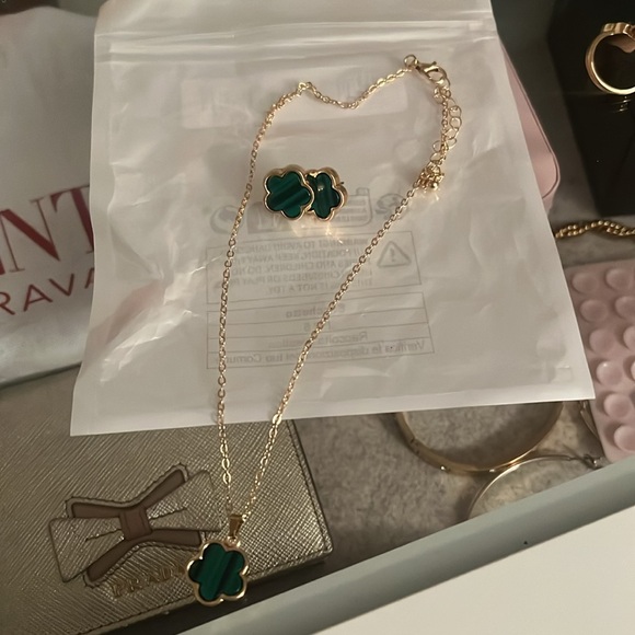 Emerald green gold jewelry set - Picture 4 of 5